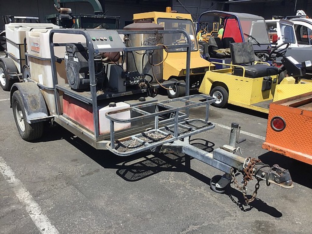 LAVADORA DE PRECION REMOLCABLE